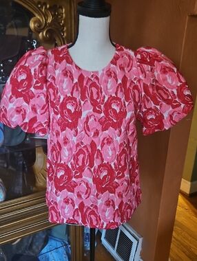 Pomander Place Pink And Red Floral Print Top